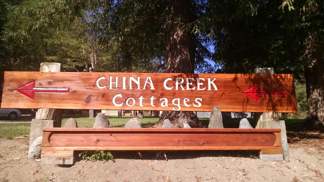 China Creek Cottages Willow Creek 外观 照片